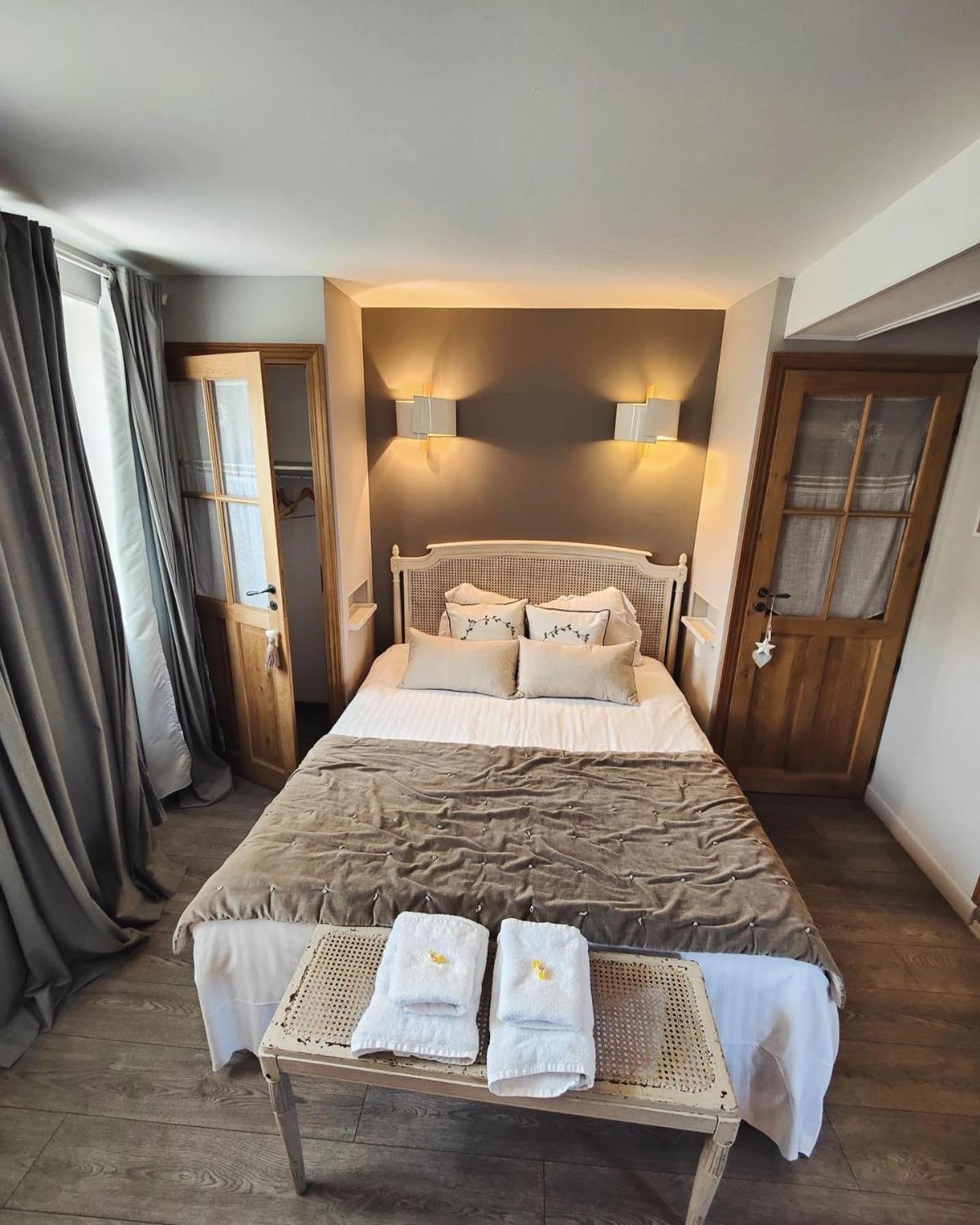 Le Paddock - Chambres Et Table D'Hotes Le Deluge Exterior photo